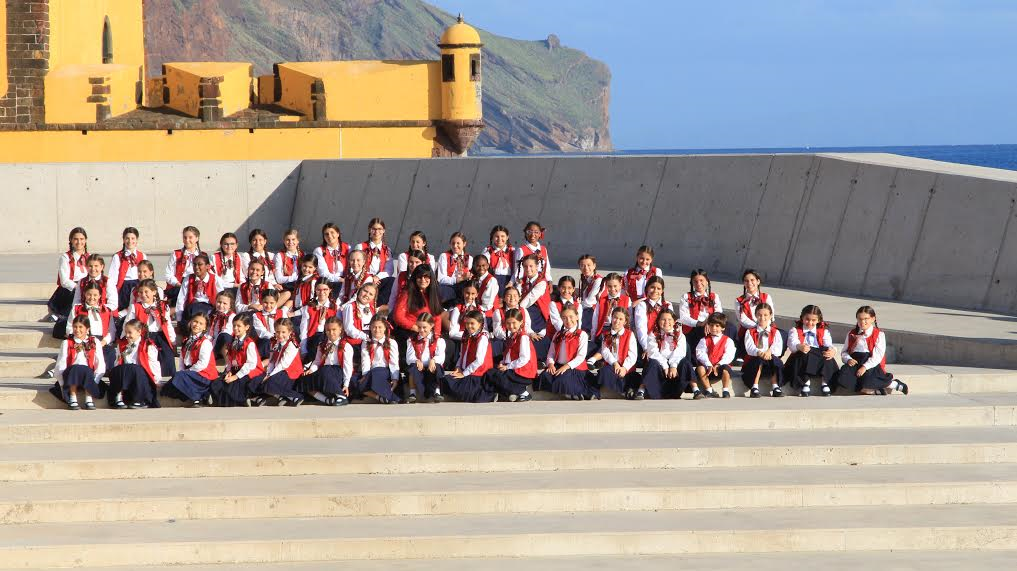 Coro Infantil comemora 30 anos na Calheta a 18 novembro com homenagem à padroeira da música