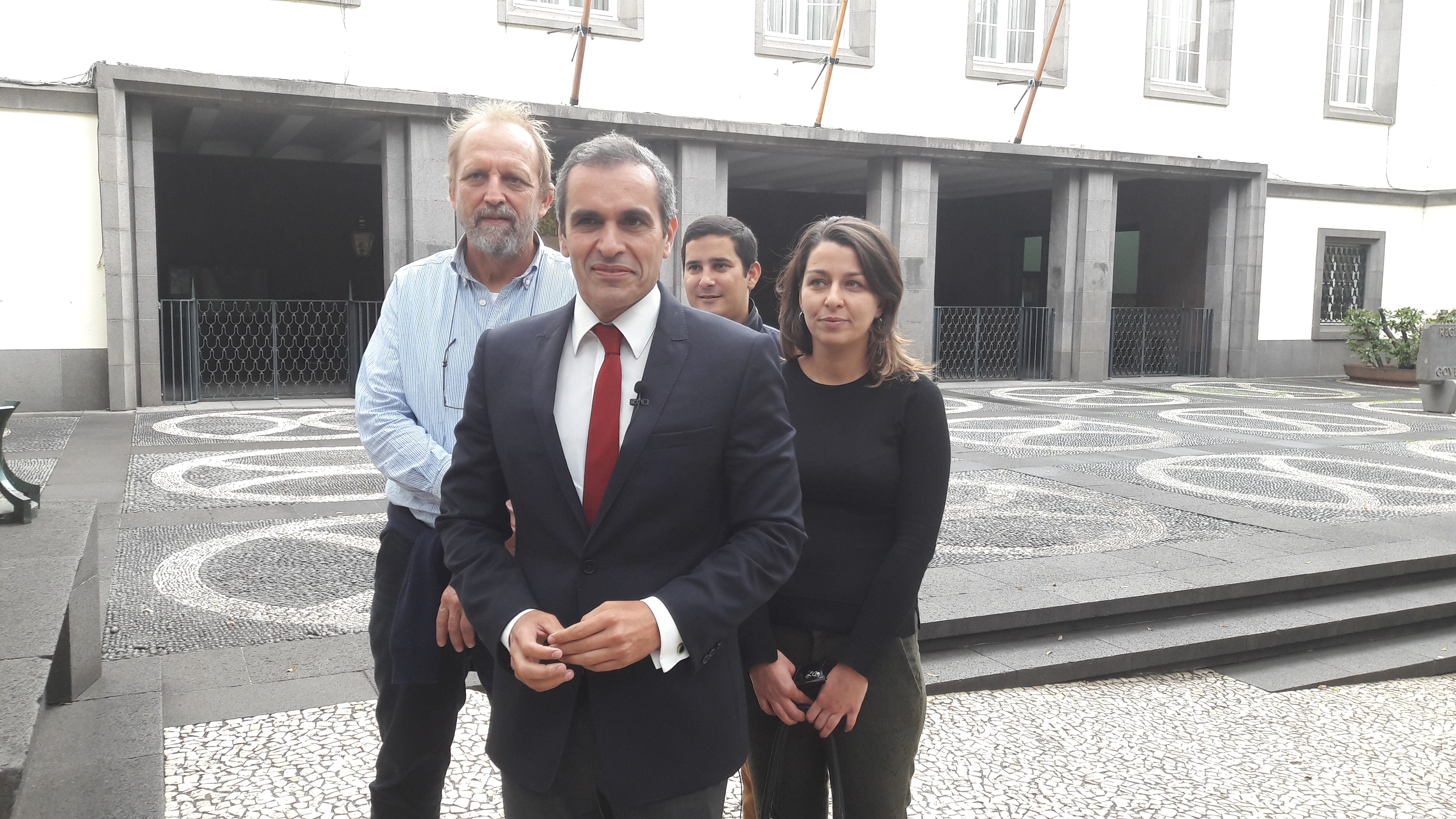 Carlos Pereira insiste em reestruturação dos portos da Madeira