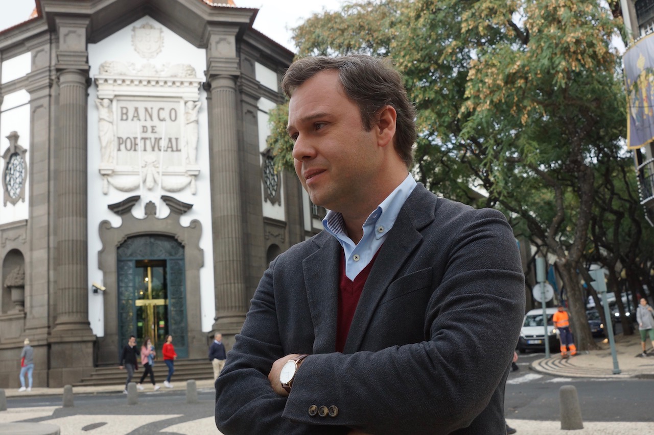 Rui Barreto incentiva lesados do Banif a exigirem o mesmo tratamento que o Estado deu aos lesados do BES