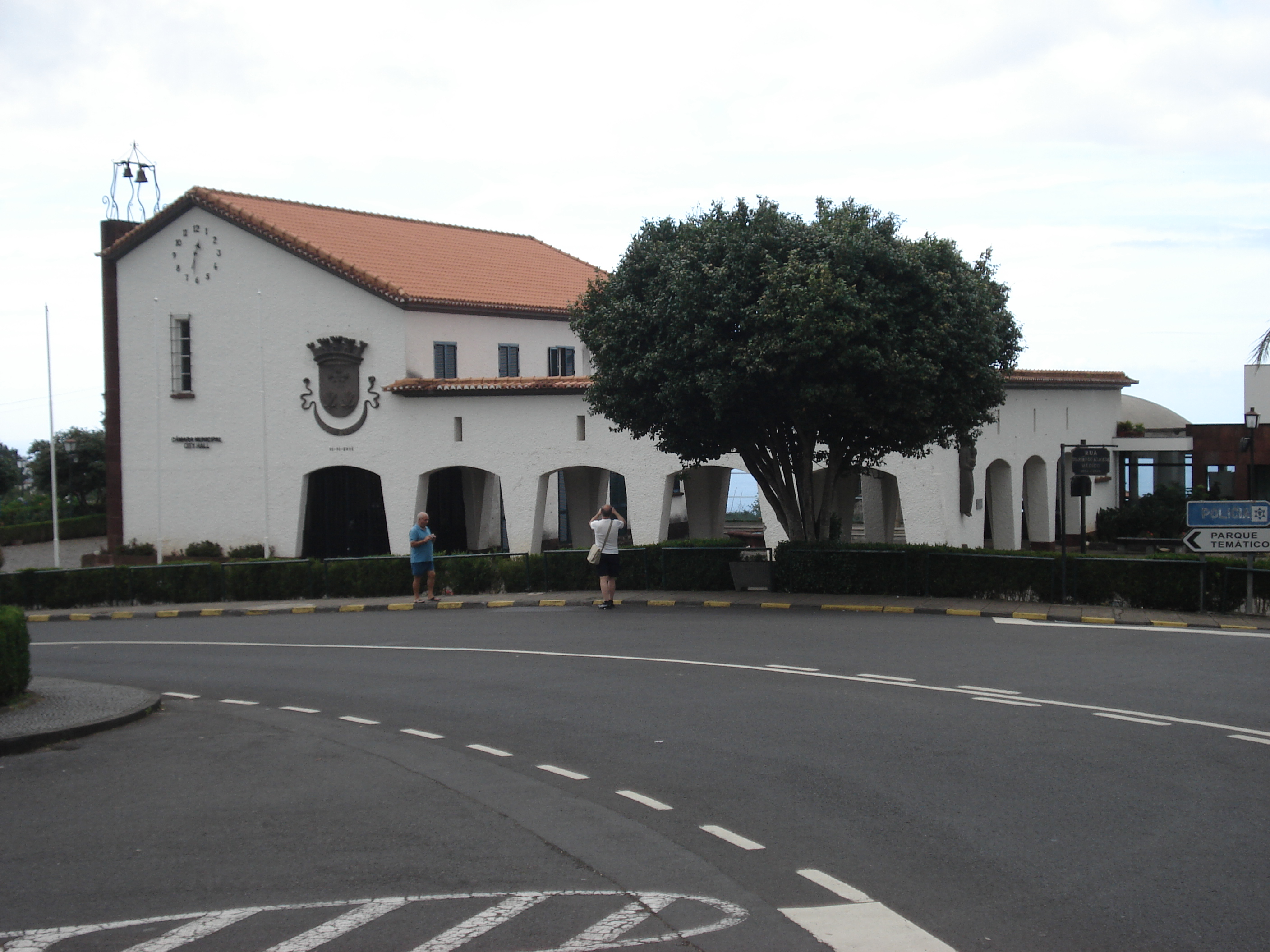 Vereadores do PSD na Câmara de Santana abstiveram-se, não votaram contra orçamento