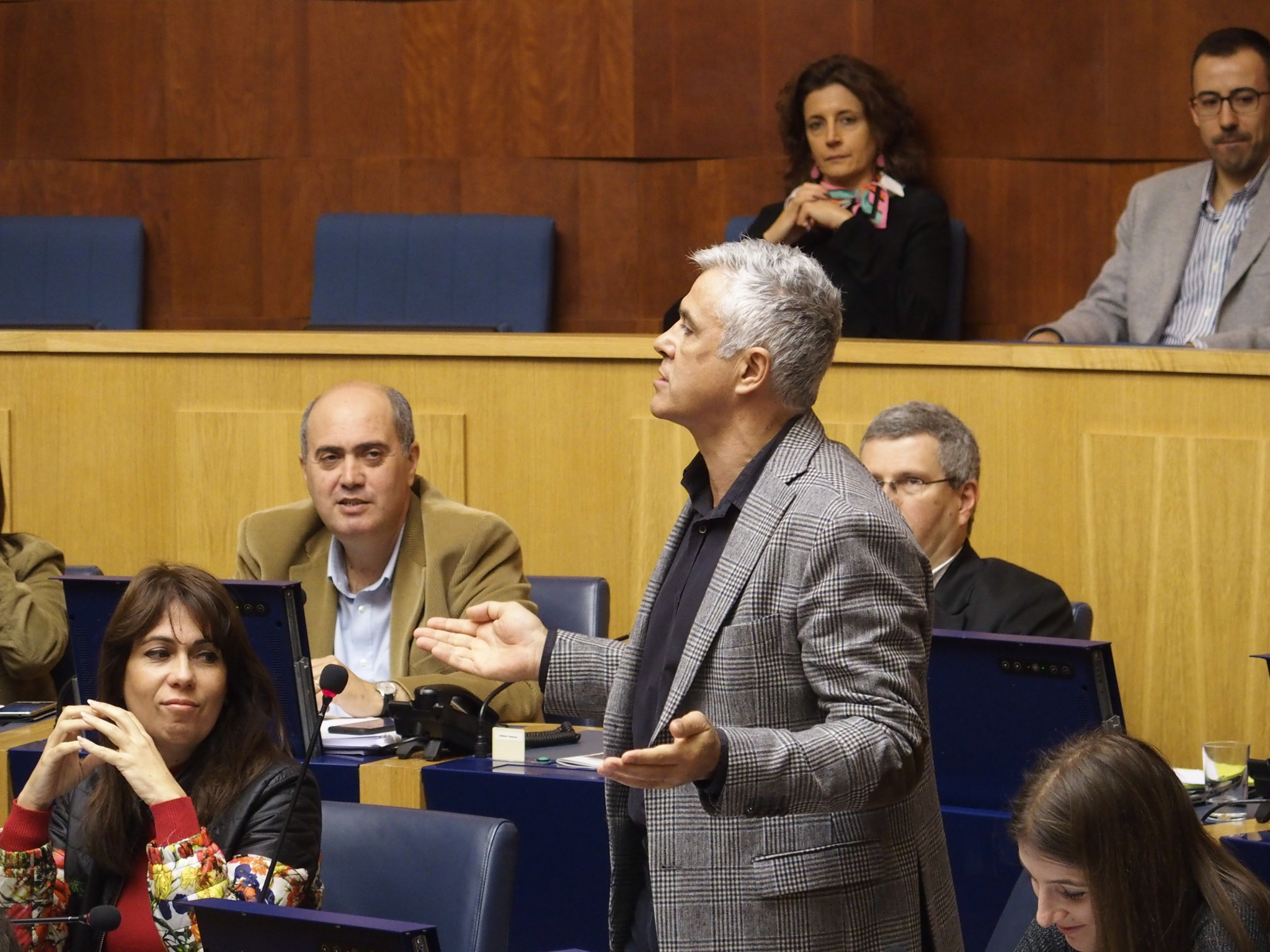 Debate sobre Ambiente “sobra” para Cafôfo, acusado de conúbio com os “cabreiros”