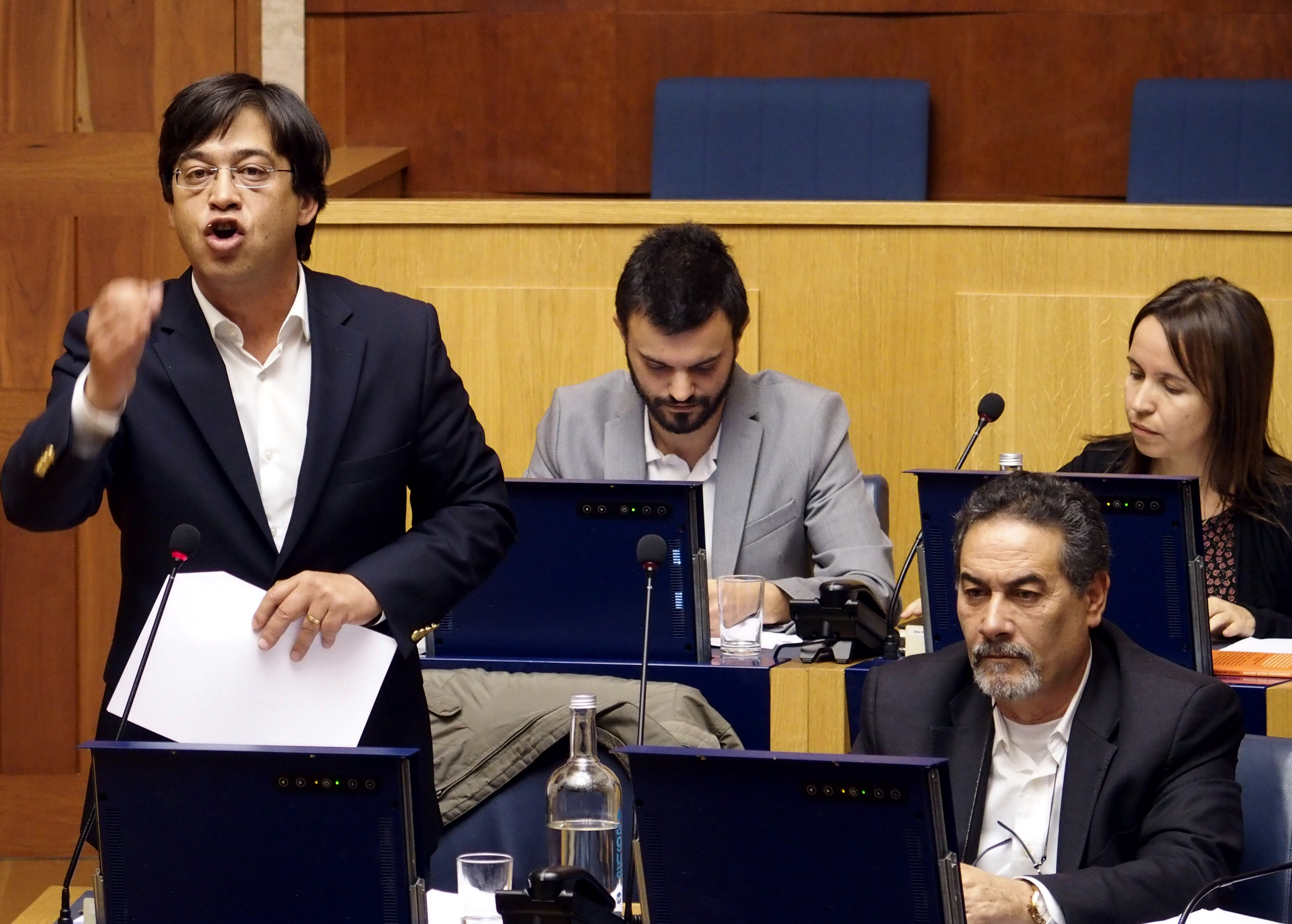 Paulo Cafôfo novamente tema do dia na Assembleia Legislativa Regional