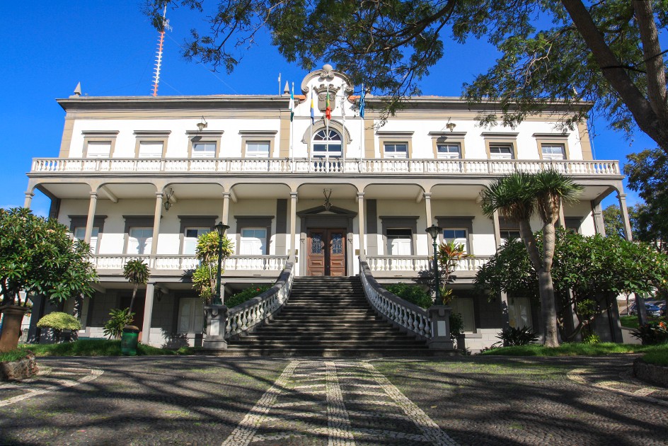 PSD Santa Cruz acusa Câmara de usurpar esforços social-democratas para melhores instalações para tribunais e esquadras da PSP