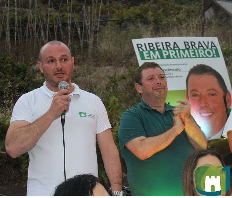 Junta de Freguesia da Ribeira Brava ajuda na entrega do IRS
