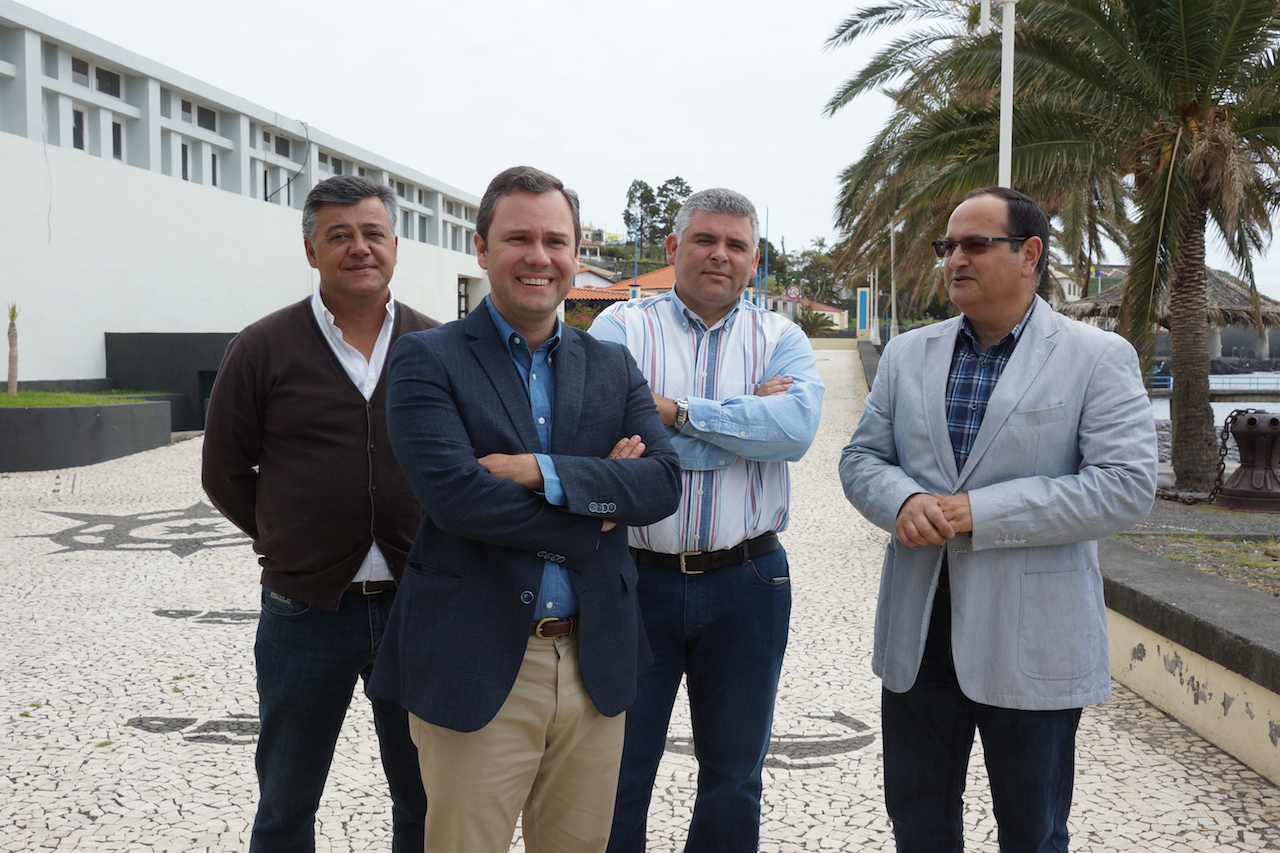 CDS diz que Paulo Cafôfo foi “pombo correio” que voltou à Madeira com “uma mão cheia de nada”