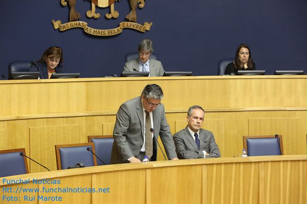 Parlamento regional aprova novo regime de exploração pecuária
