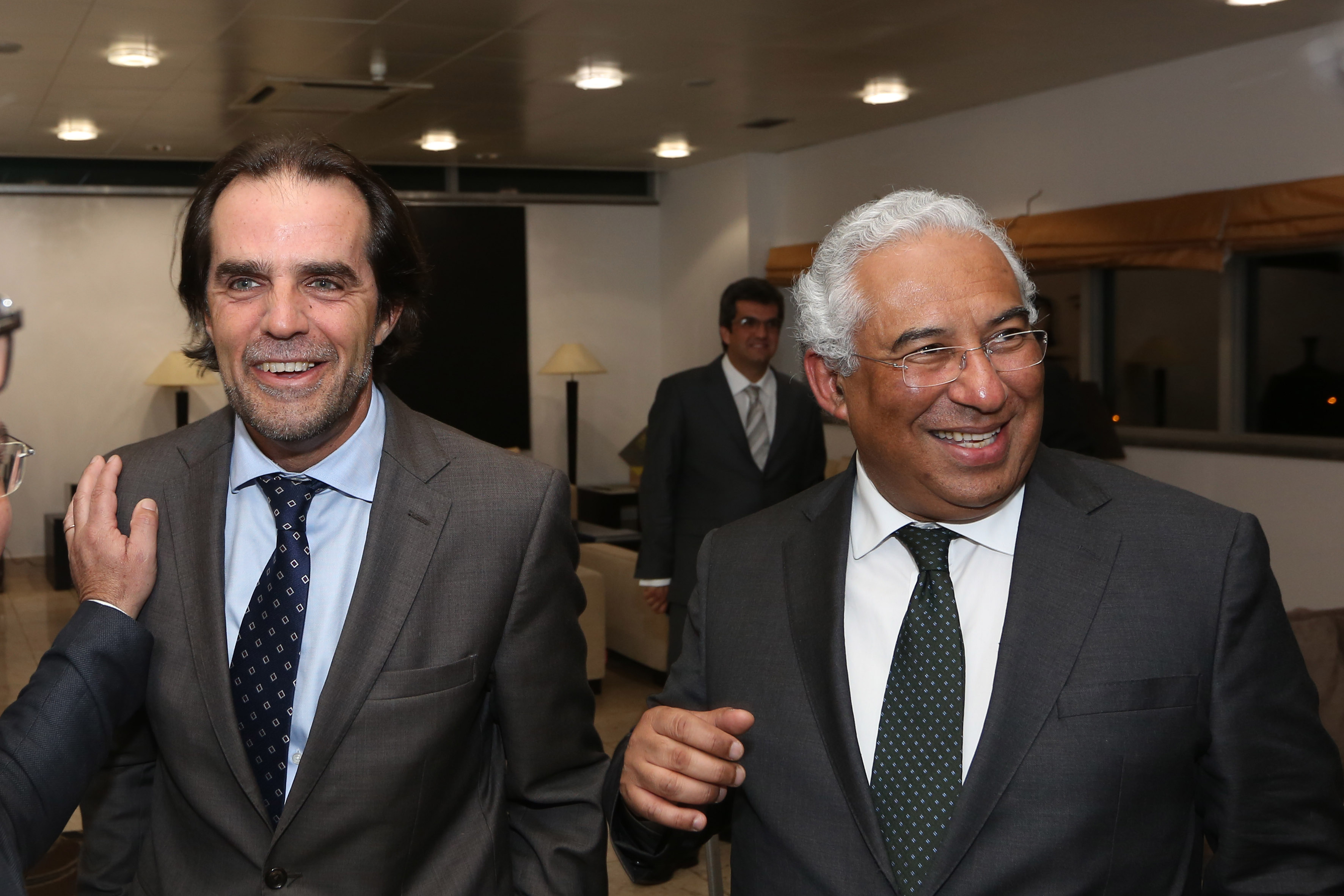 Encontro de António Costa e Albuquerque é segunda-feira às 17h na Quinta Vigia