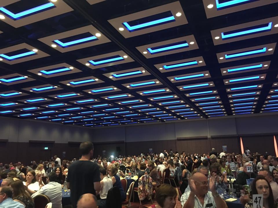 Paulo Cafôfo em Londres reúne centenas de portugueses