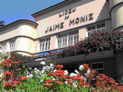 Acção política frente à Escola Jaime Moniz