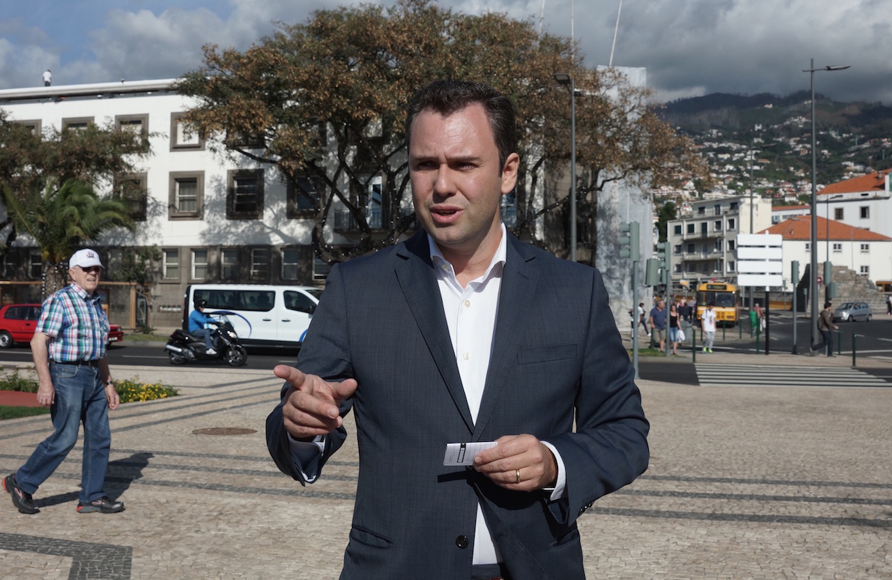 Rui Barreto diz que o Governo Regional tem condições para restabelecer ferry