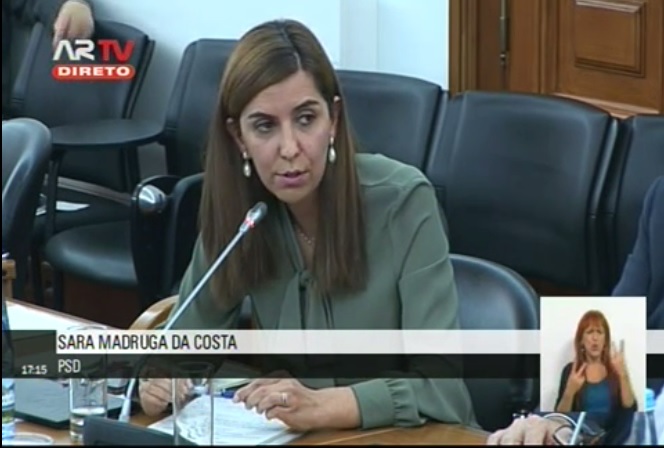 Sara Madruga da Costa questiona a Ministra da Justiça sobre problemas da Justiça na Região