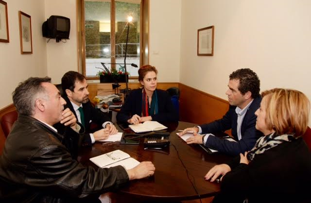 Deputados do PSD em São Bento reuniram-se com o Sindicato dos Trabalhadores dos Impostos