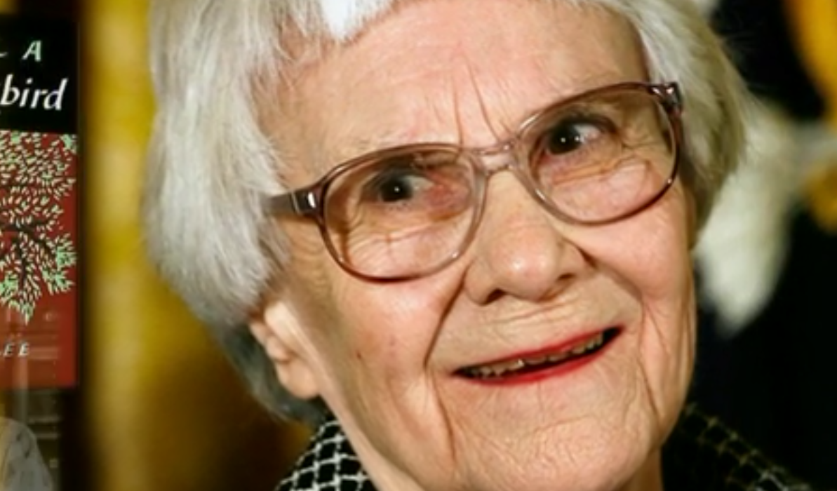 Morreu a escritora norte-americana Harper Lee
