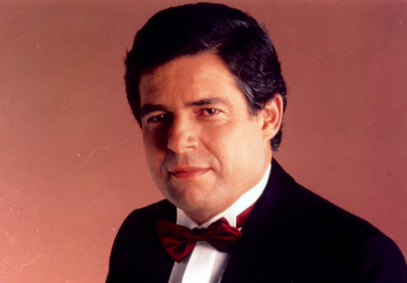 Carlos Guilherme no concerto que assinala 128 anos do Teatro Baltazar Dias
