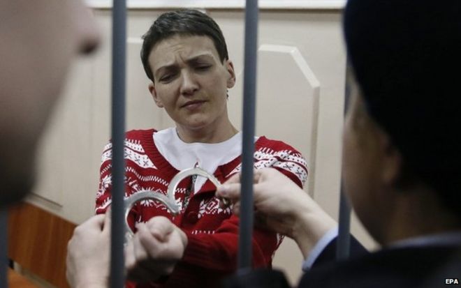 Nadiya Savchenko condenada a 22 anos de prisão