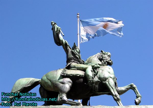 Argentina volta a pagar dívida – economy