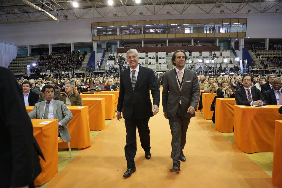 Congresso do PSD fechado com Albuquerque crítico