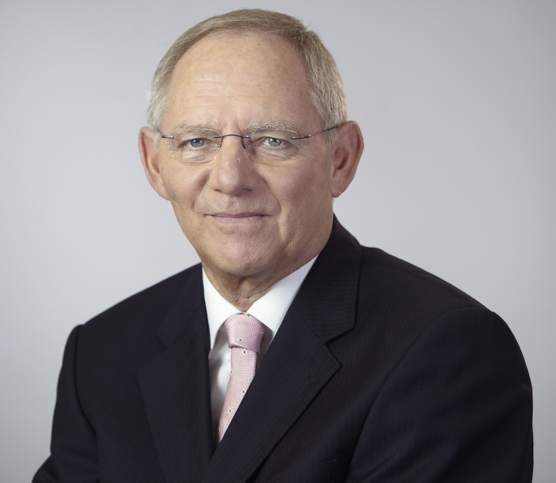 Wolfgang Schäuble quer criar uma “lista negra internacional única” para combater evasão fiscal