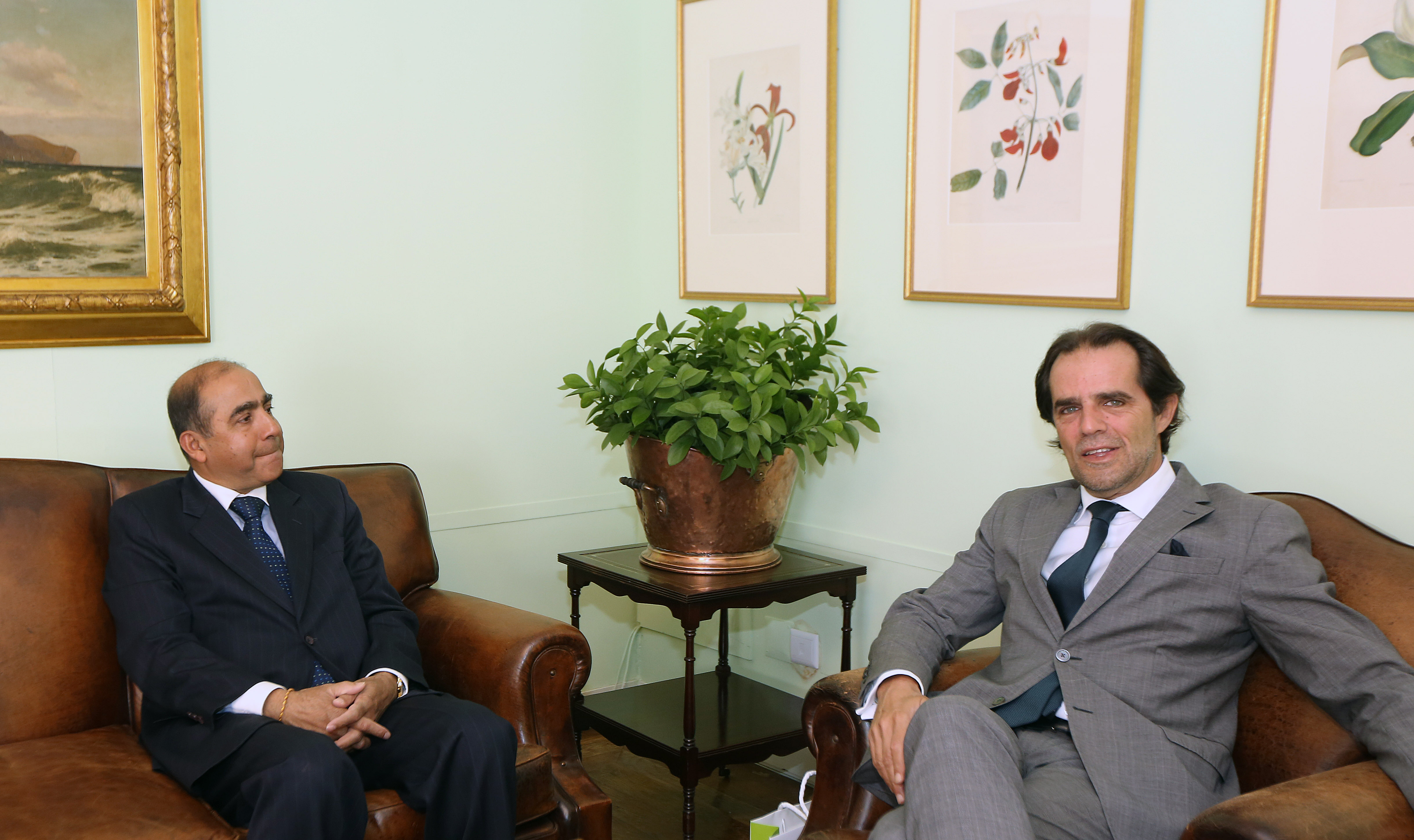 Albuquerque recebe Embaixador da Índia na Presidência