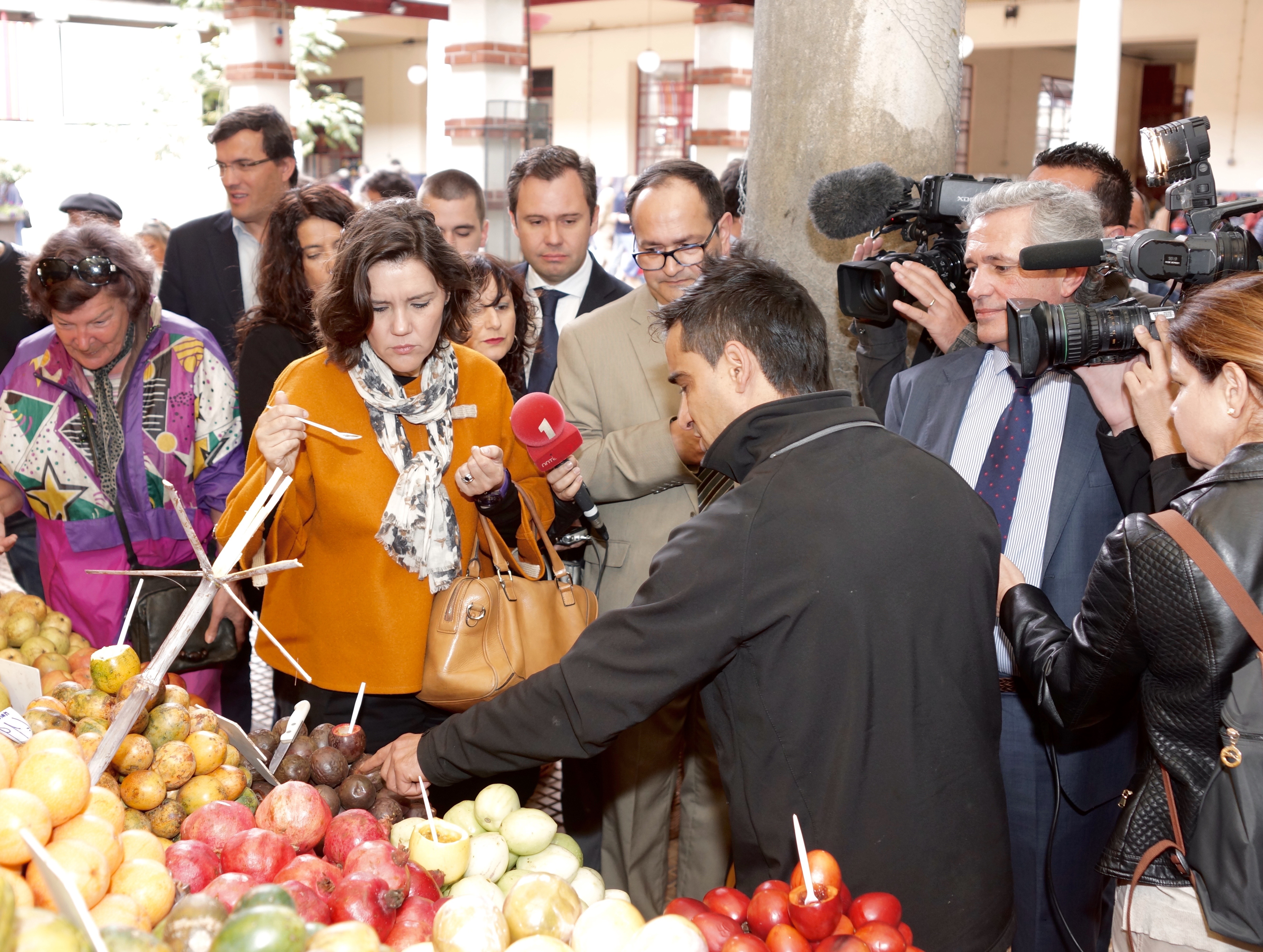 Assunção Cristas visitou mercado dos Lavradores