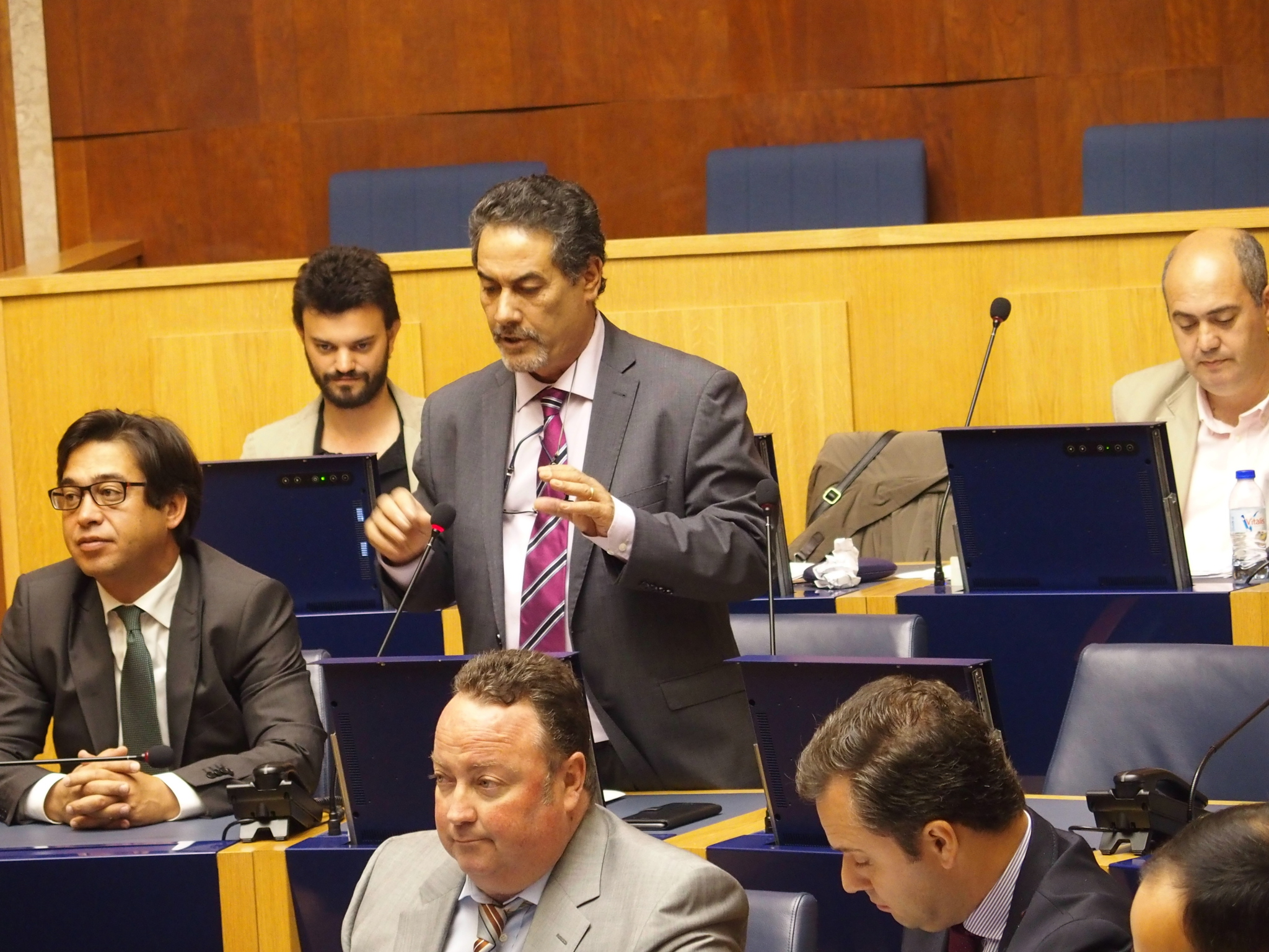 Debate parlamentar oscilou entre situação dos túneis, Ana Gomes e bombeiros sapadores