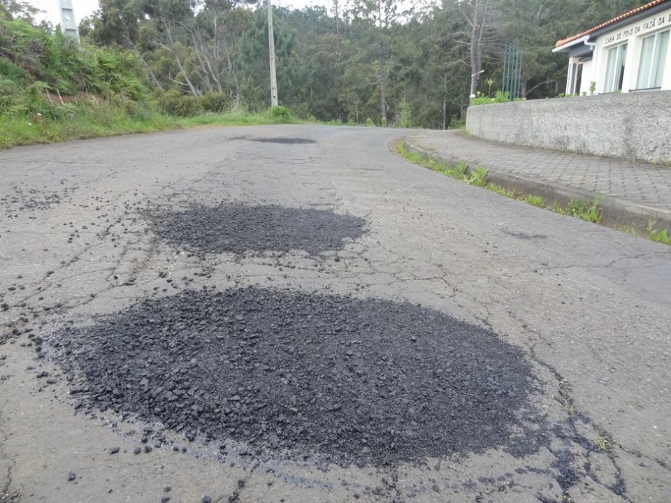 Fajã da Ovelha e Ponta do Pargo tomam posição sobre repavimentação da estrada