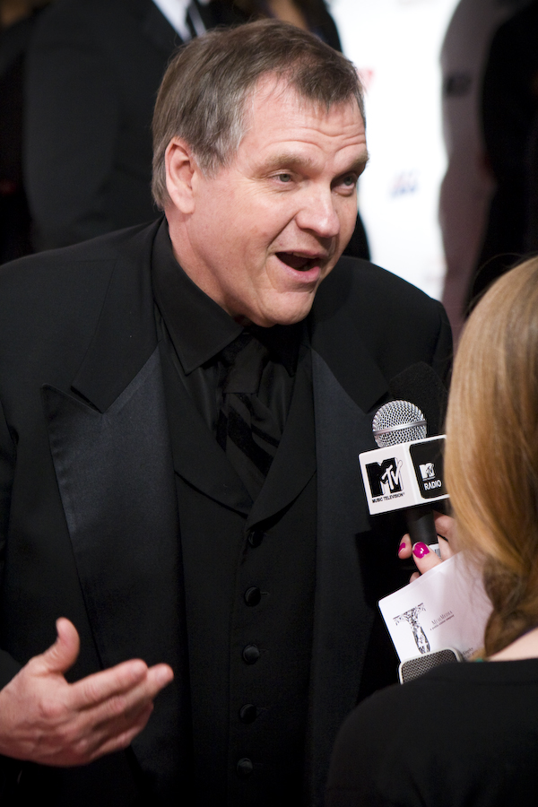 Meat Loaf colapsa em palco no Canadá (vídeo)