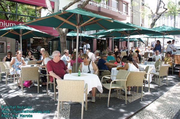 PPM congratula-se com baixa do IVA nos restaurantes a partir de amanhã