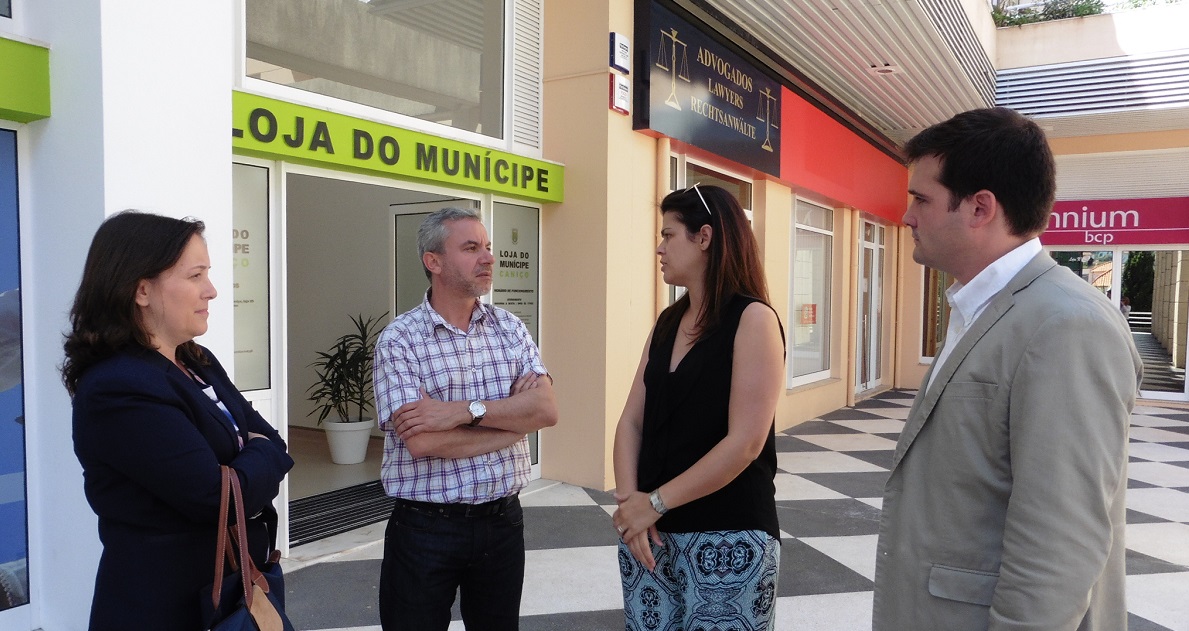 Loja do Munícipe traz vantagens para população do Caniço, diz JPP