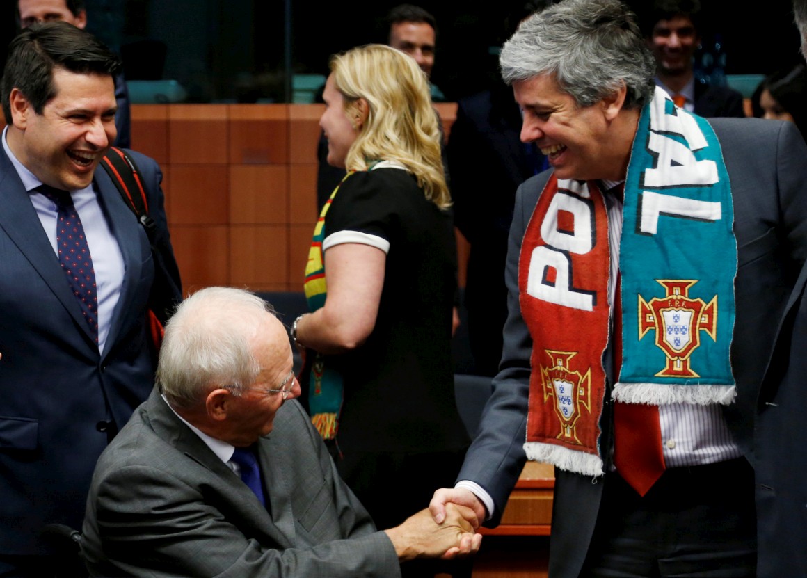 Cachecol da seleção não livra Portugal de sanções