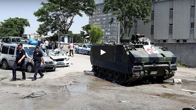 Turquia: Detenções e julgamentos na limpeza de Erdogan (vídeo)
