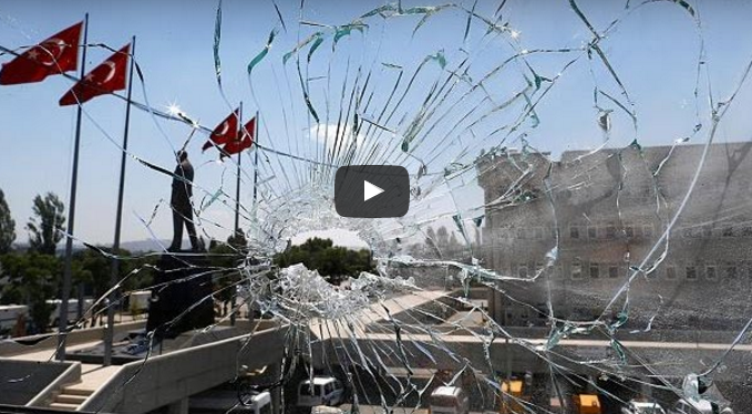 Turquia: Depois do golpe, a caça às bruxas?