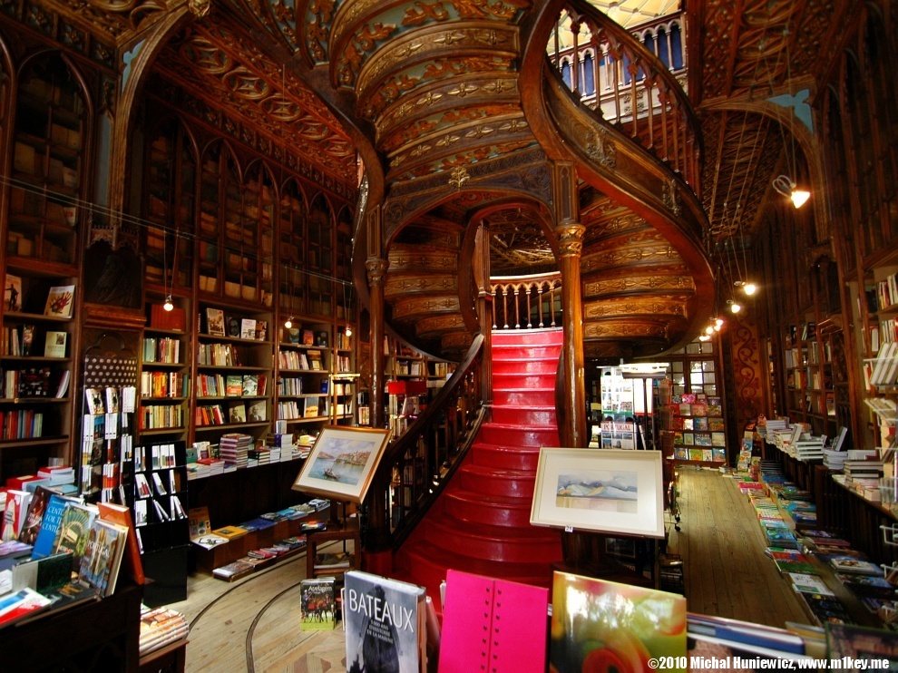 Apresentação mundial do novo livro de Harry Potter na Livraria Lello no Porto