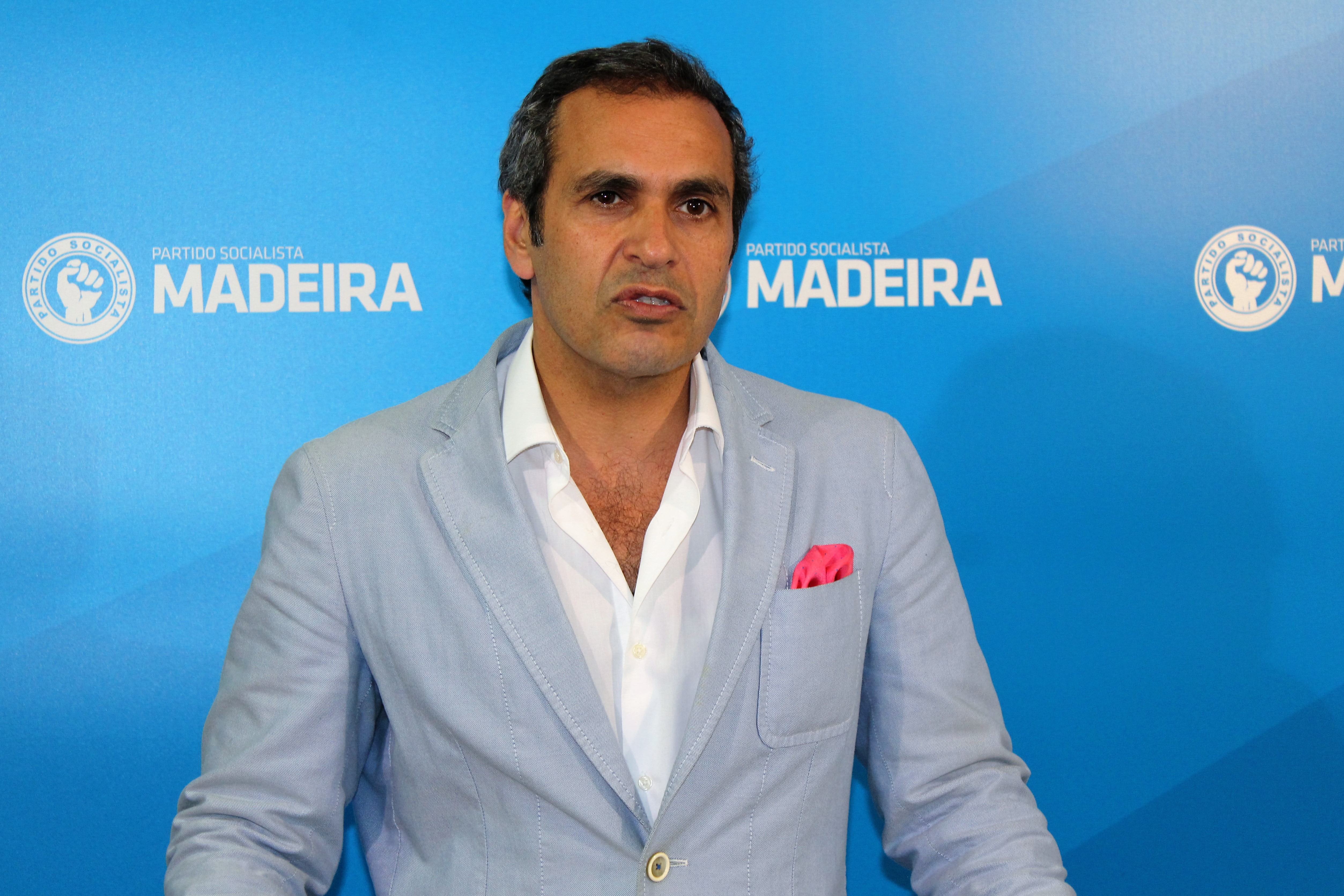 PS reage a suspensão do programa FEDER