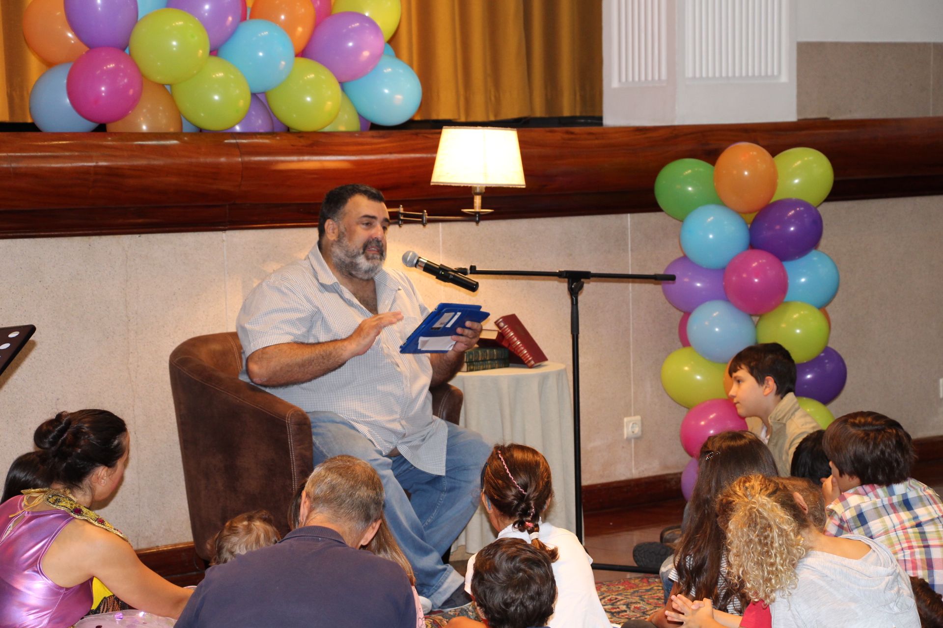 Grémio Literário da Madeira promove leitura no meio infantil