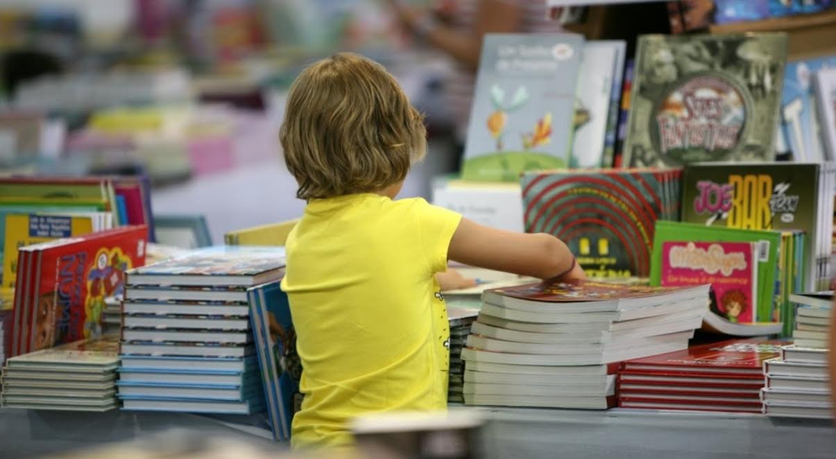 Nós, Cidadãos! exige manuais gratuitos para todos os alunos do 1.º ciclo