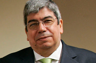 Ferro Rodrigues segunda-feira na Madeira