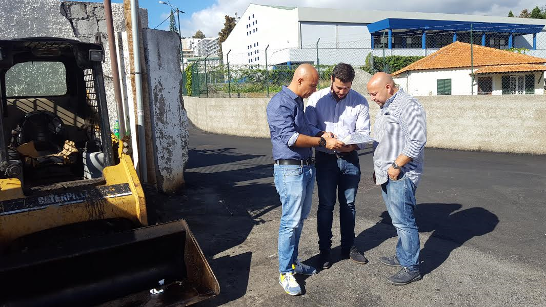 Paulo Cafôfo visitou recém alcatroado Caminho da Fé
