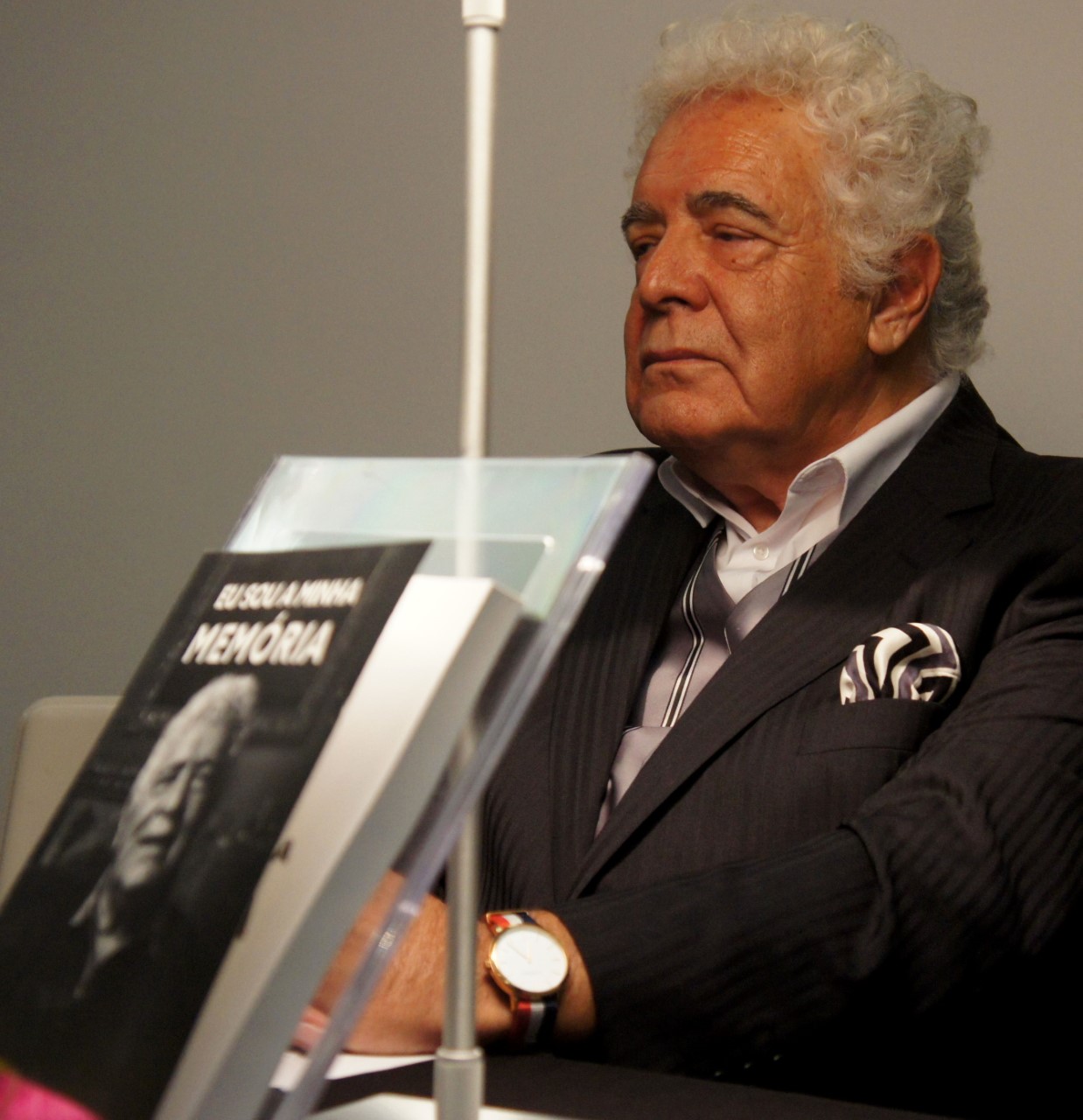 João Carlos Abreu lança livro “Eu Sou a Minha Memória” com amigos e para amigos