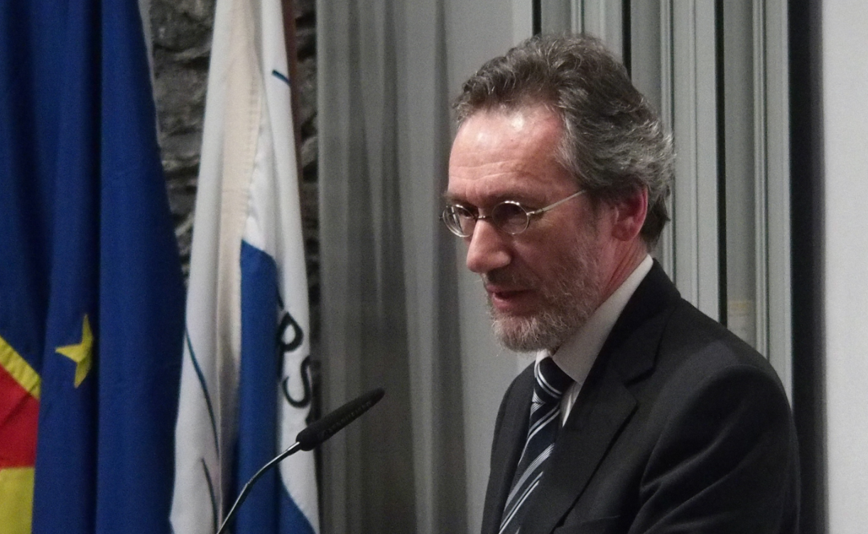 Conferência de Adelino Ascenso levou numeroso público à Reitoria da UMa