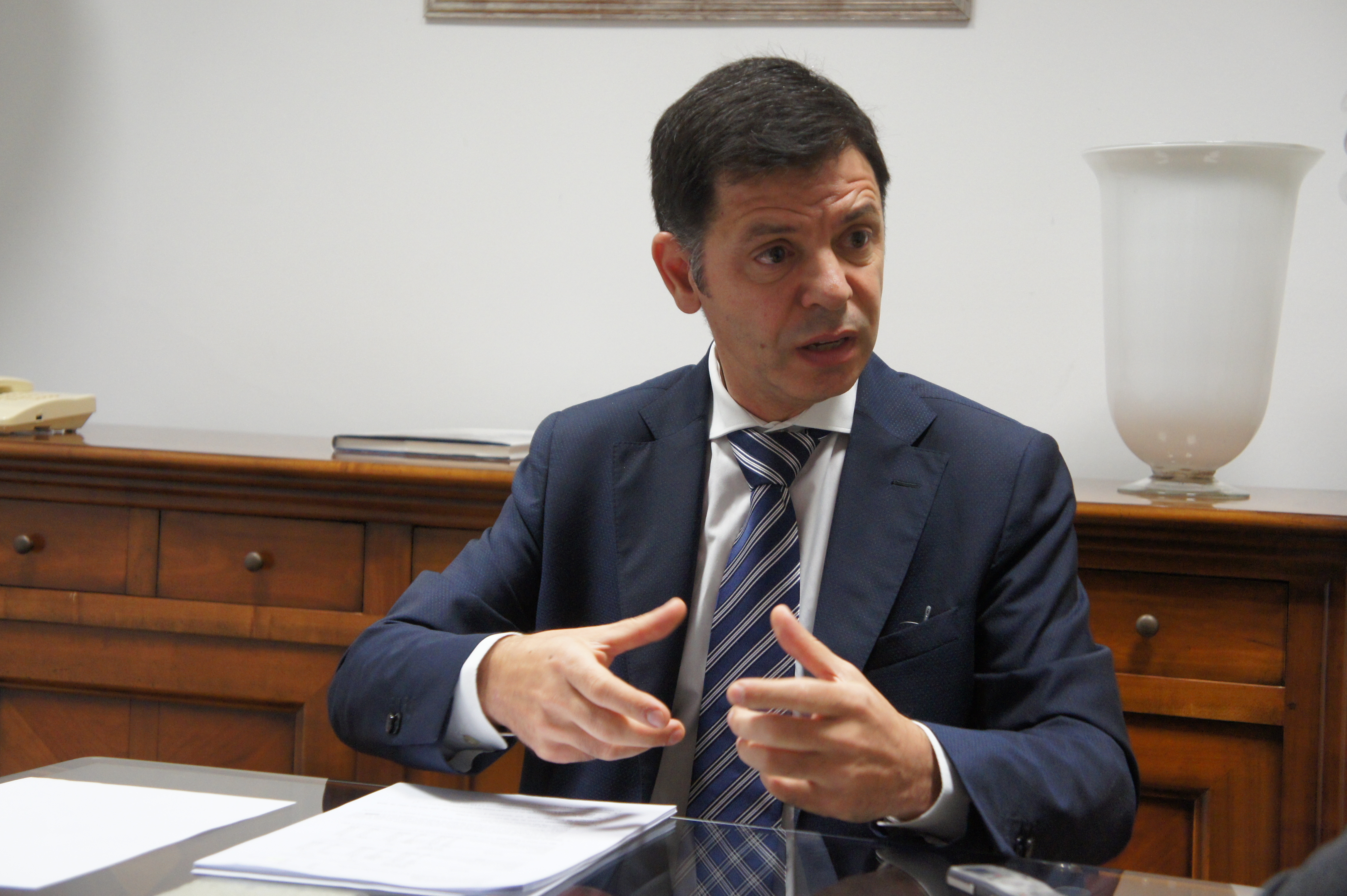 Rui Gonçalves determina retoma da avaliação dos funcionários das Finanças