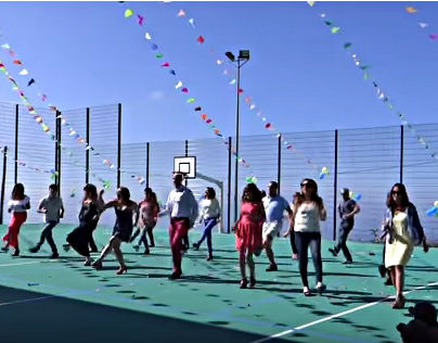 O Flash Mob  dos professores da Escola Ribeiro Domingos Dias