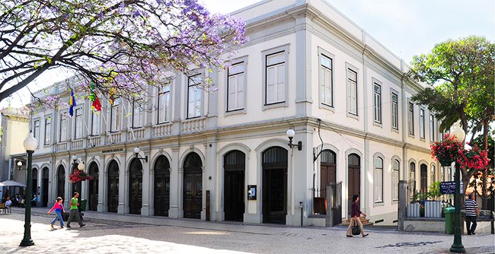 Vinhos da Madeira promovidos no Teatro Municipal Baltazar Dias