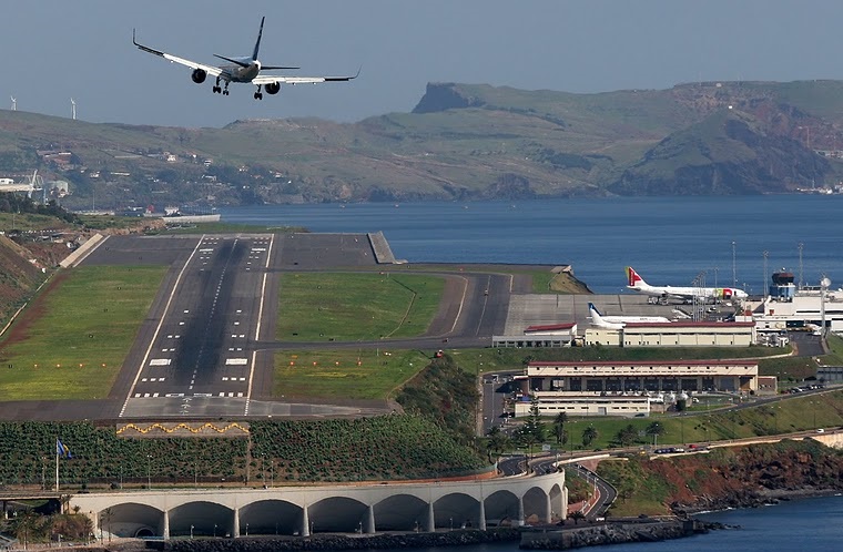 VINCI Airports expõe os sorrisos dos seus passageiros