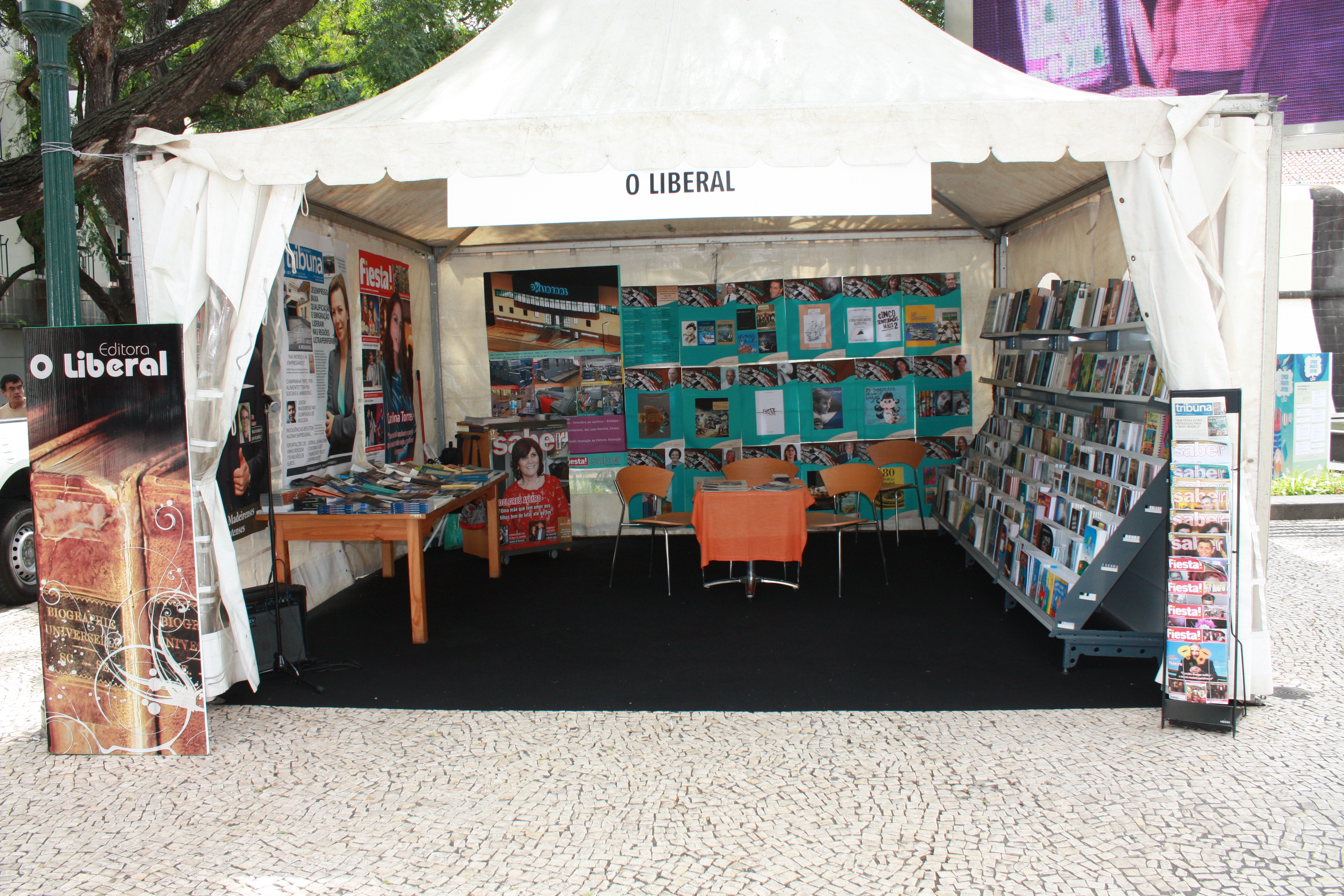Autógrafos na Feira do Livro