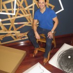Exposição “Meias de Vidro” de ACOSTA